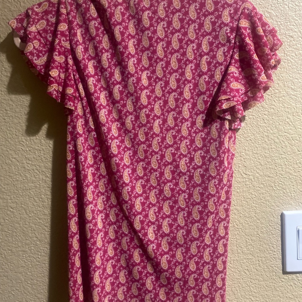 Red Pink Floral Vince Camuto shirt